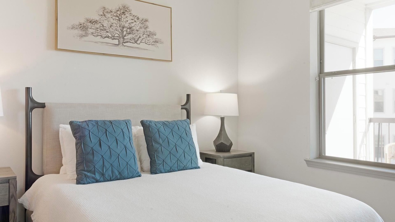Photo of Bedroom in Haltom City
