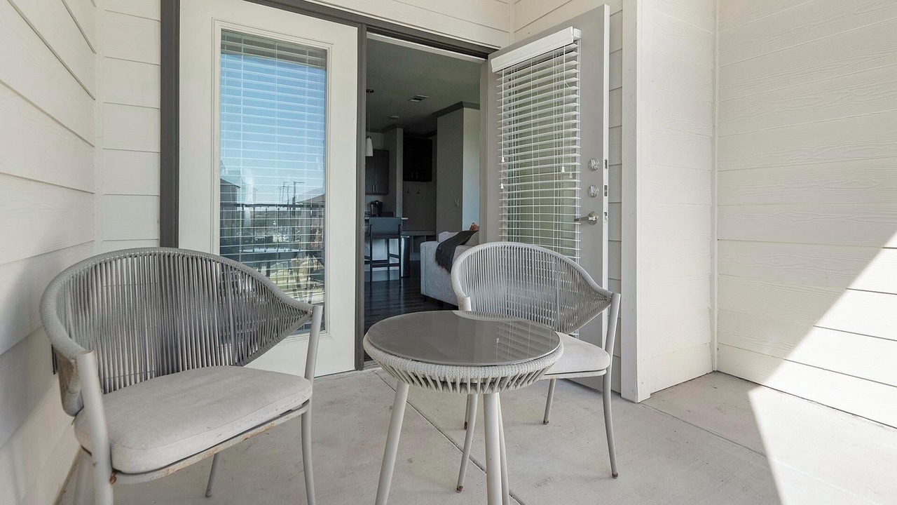 Photo of Patio Balcony in Manor