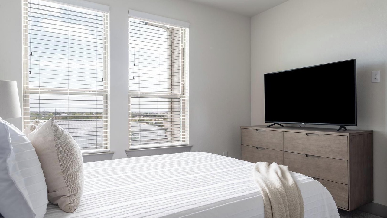 Photo of Bedroom in Manor