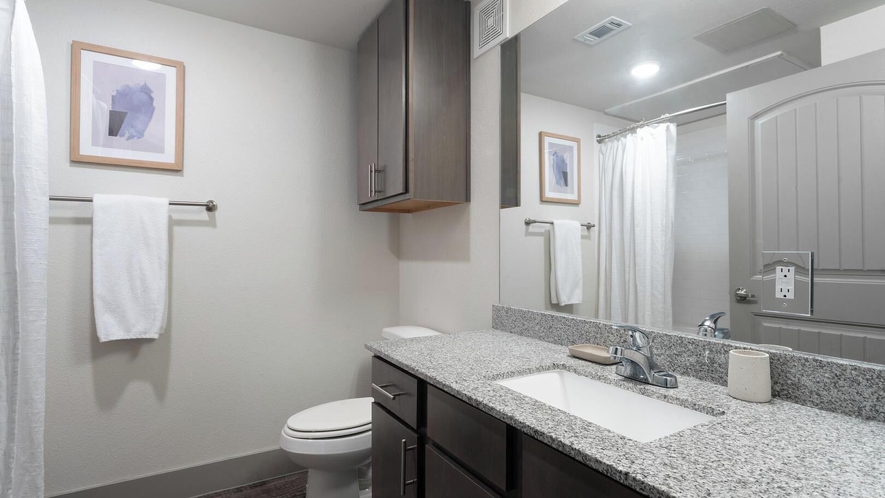 Photo of Bathroom in Manor