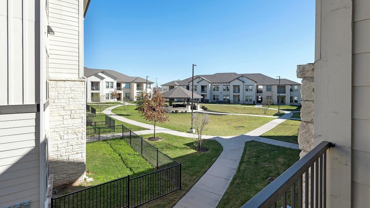 Photo of Outdoor in Manor