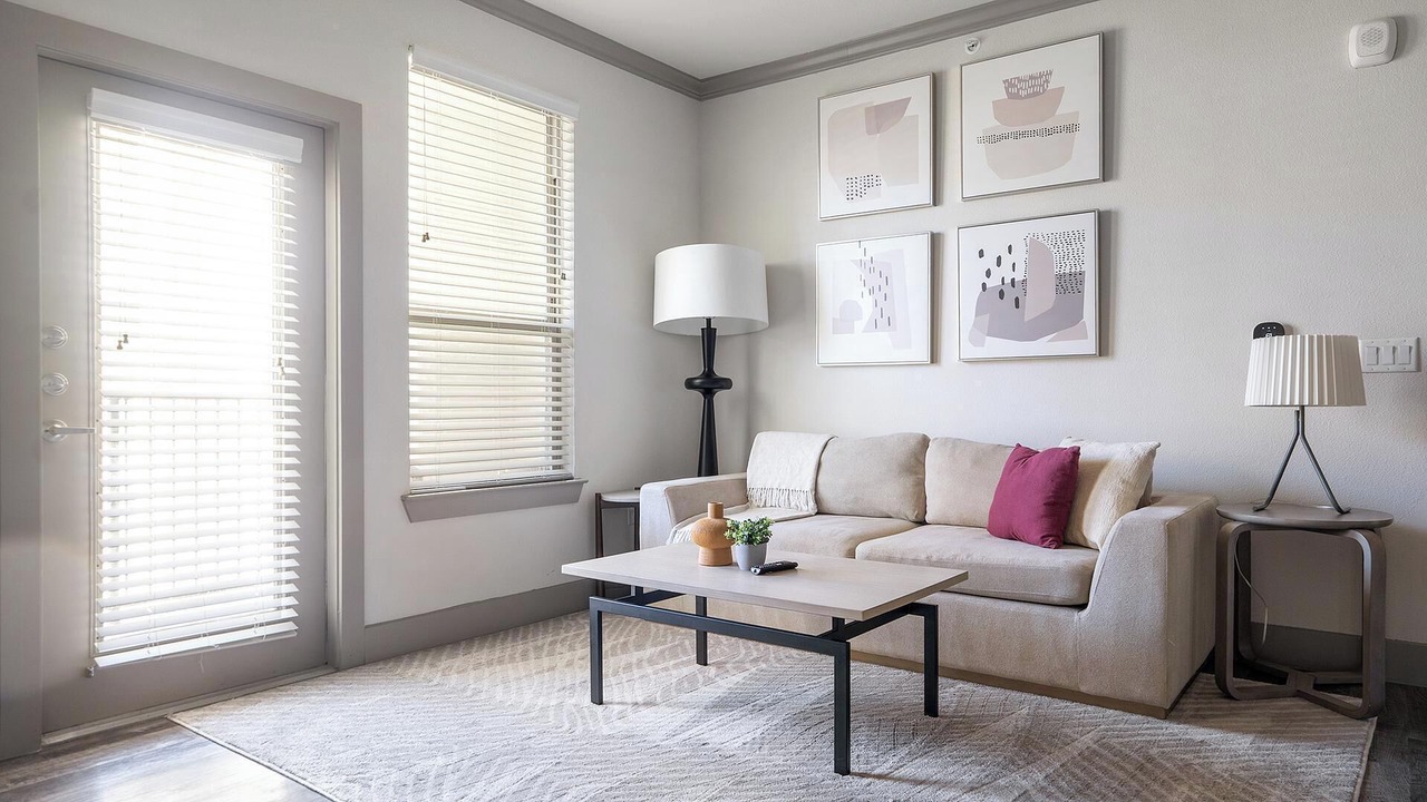 Photo of Livingroom in Manor
