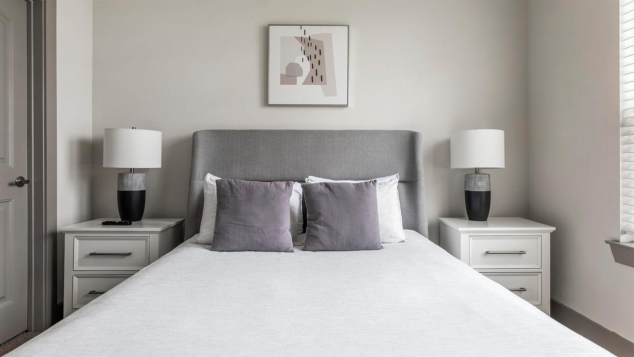 Photo of Bedroom in Manor