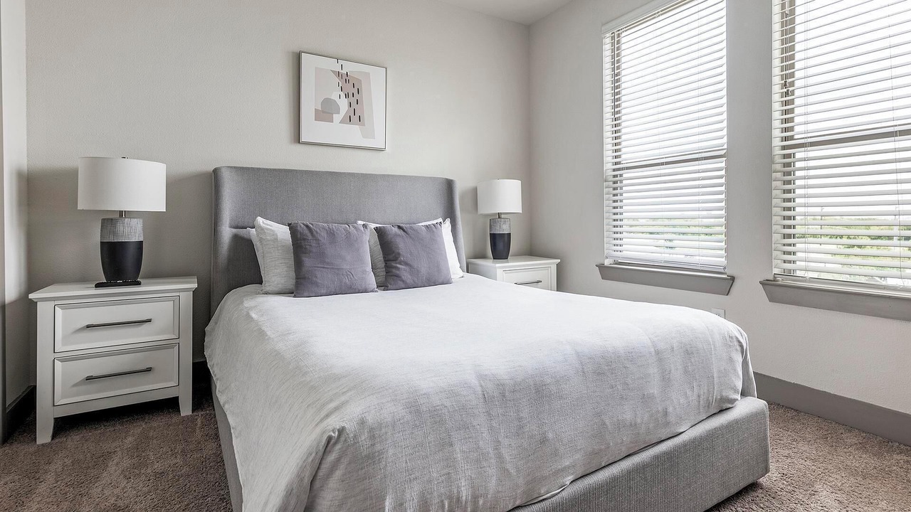 Photo of Bedroom in Manor