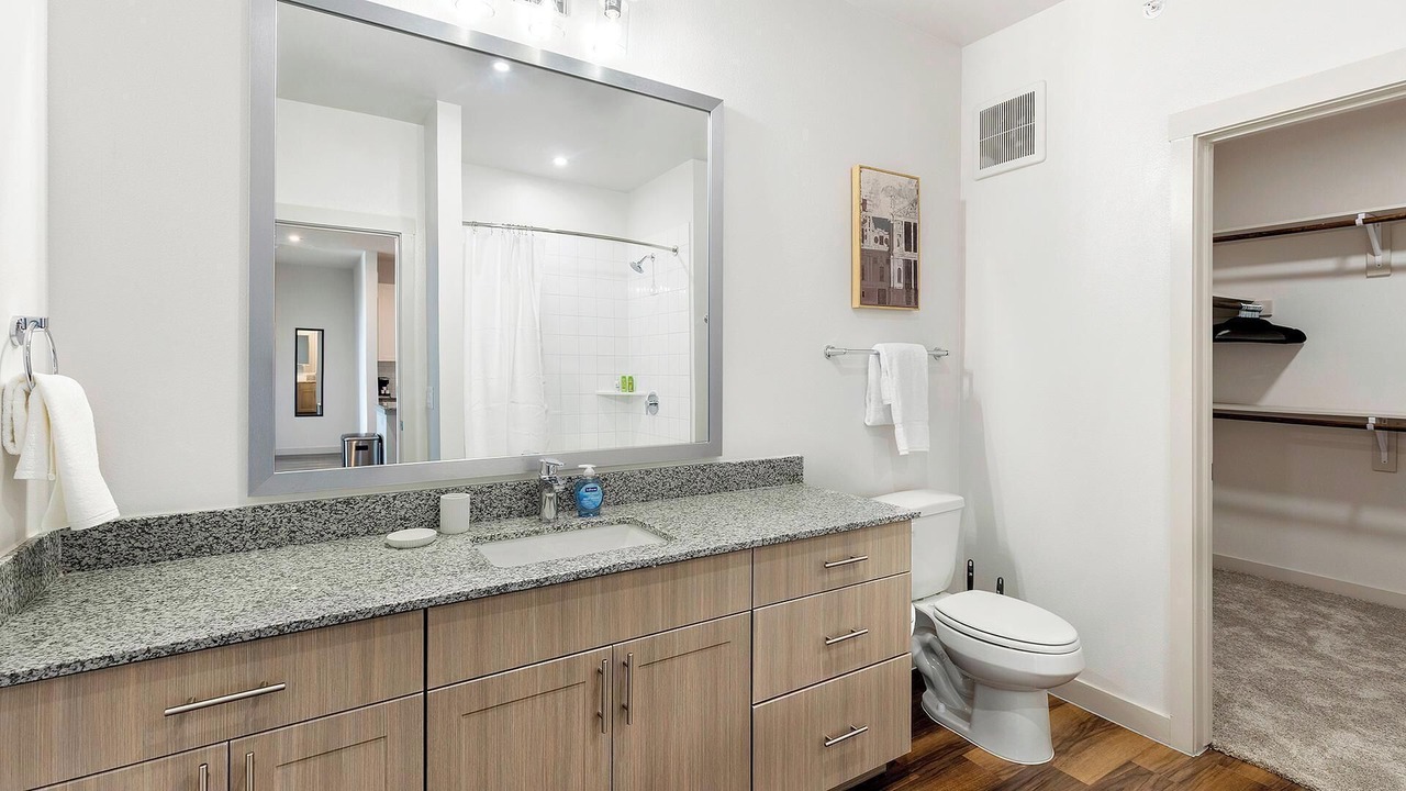 Photo of Bathroom in Fate