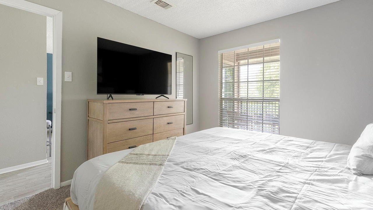 Photo of Bedroom in Royal Ridge