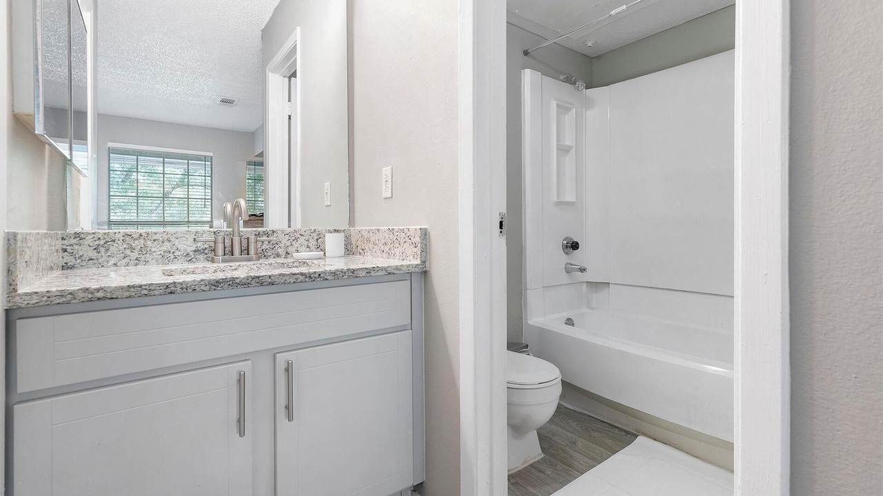 Photo of Bathroom in Royal Ridge