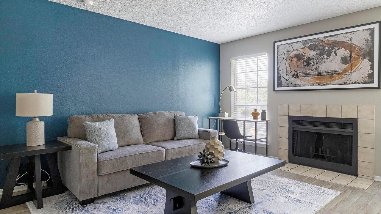 Photo of Livingroom in Royal Ridge