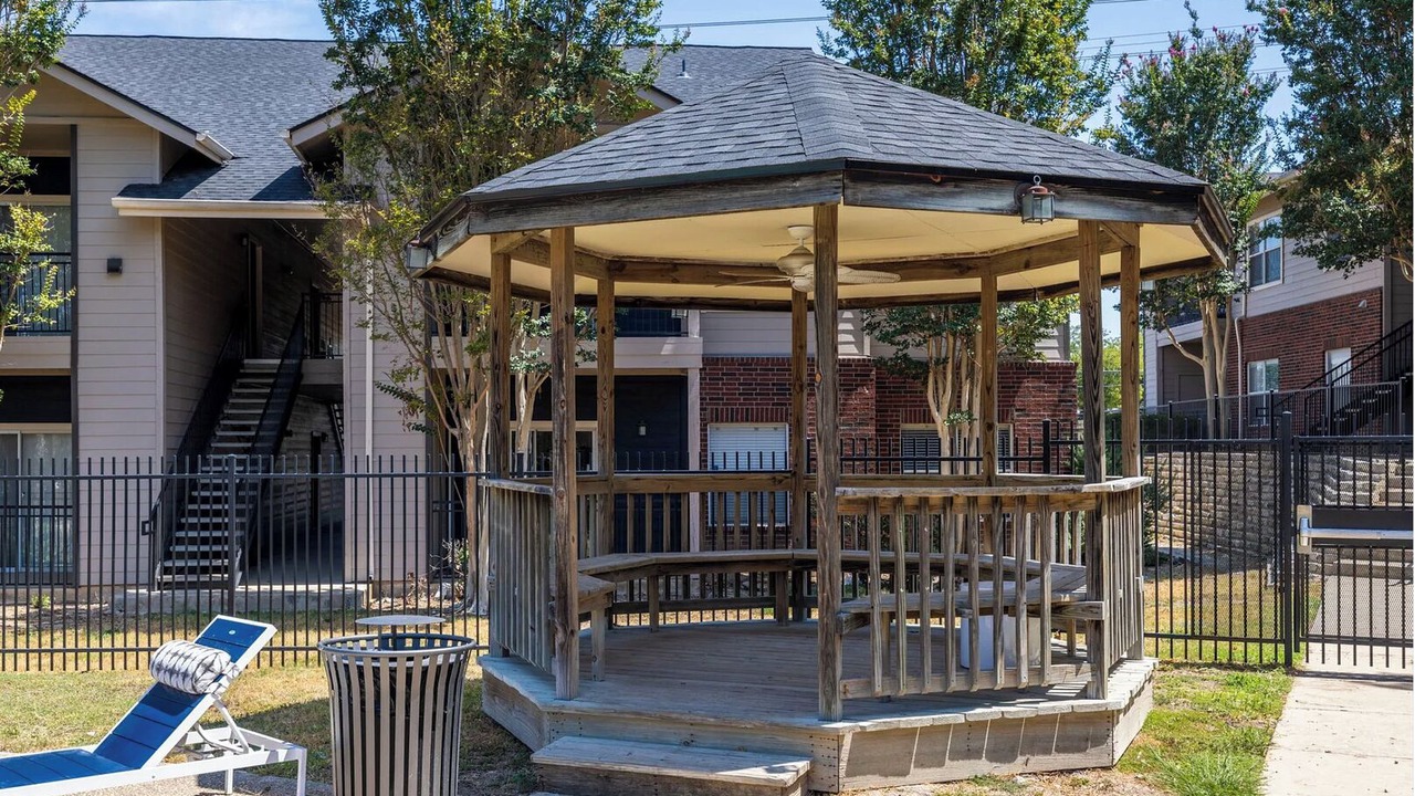 Photo of Patio Balcony in Royal Ridge