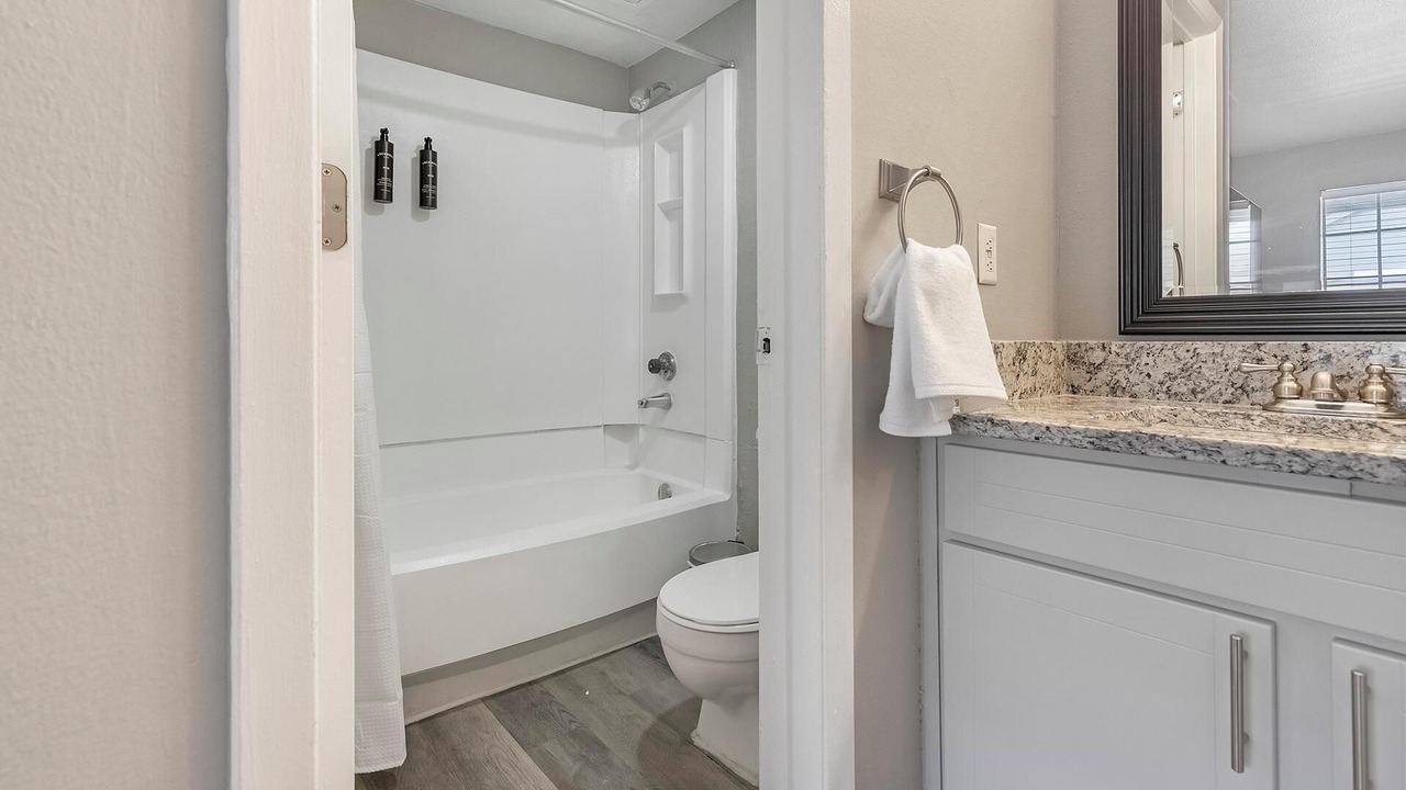 Photo of Bathroom in Royal Ridge