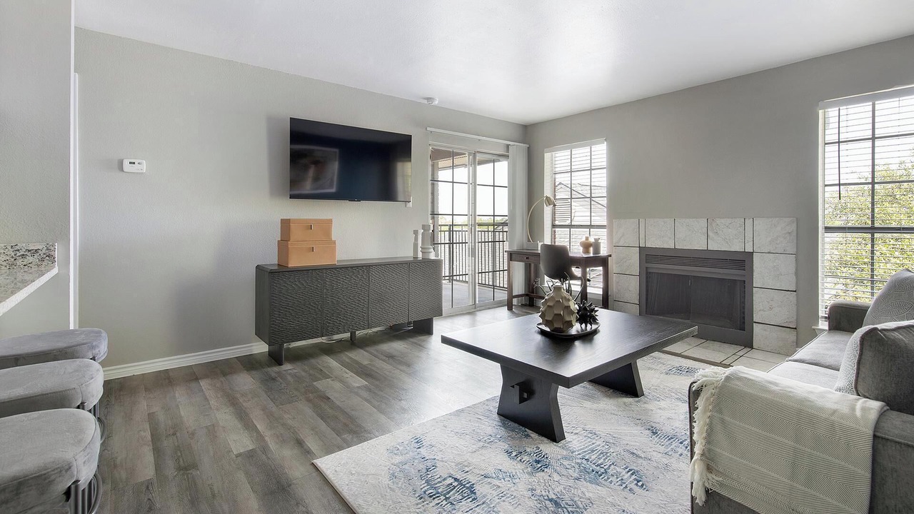 Photo of Livingroom in Royal Ridge