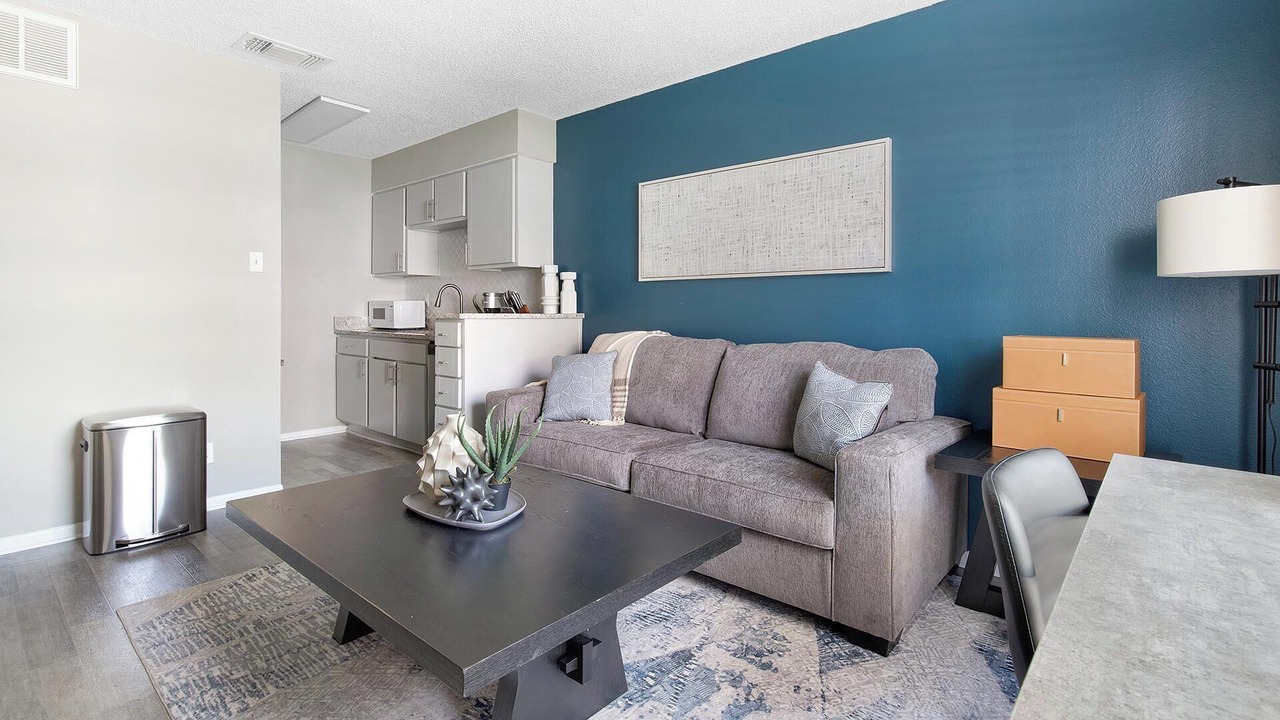Photo of Livingroom in Royal Ridge