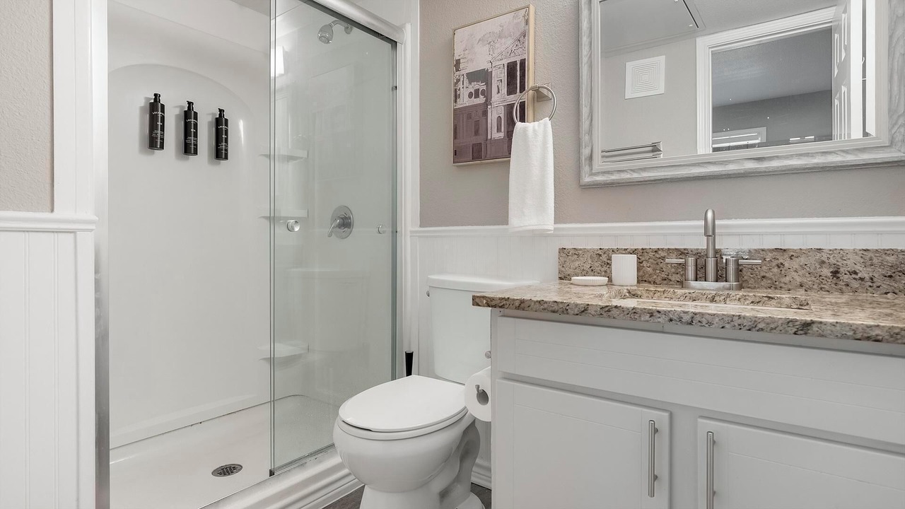 Photo of Bathroom in Royal Ridge