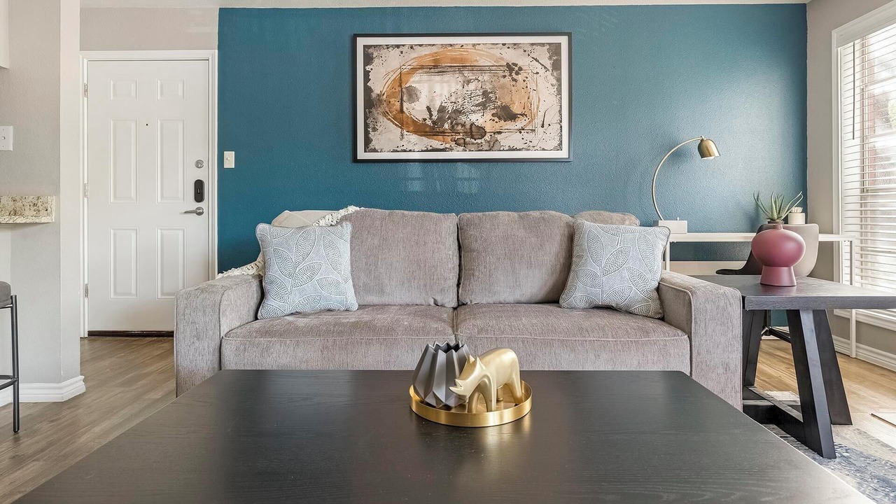 Photo of Livingroom in Royal Ridge