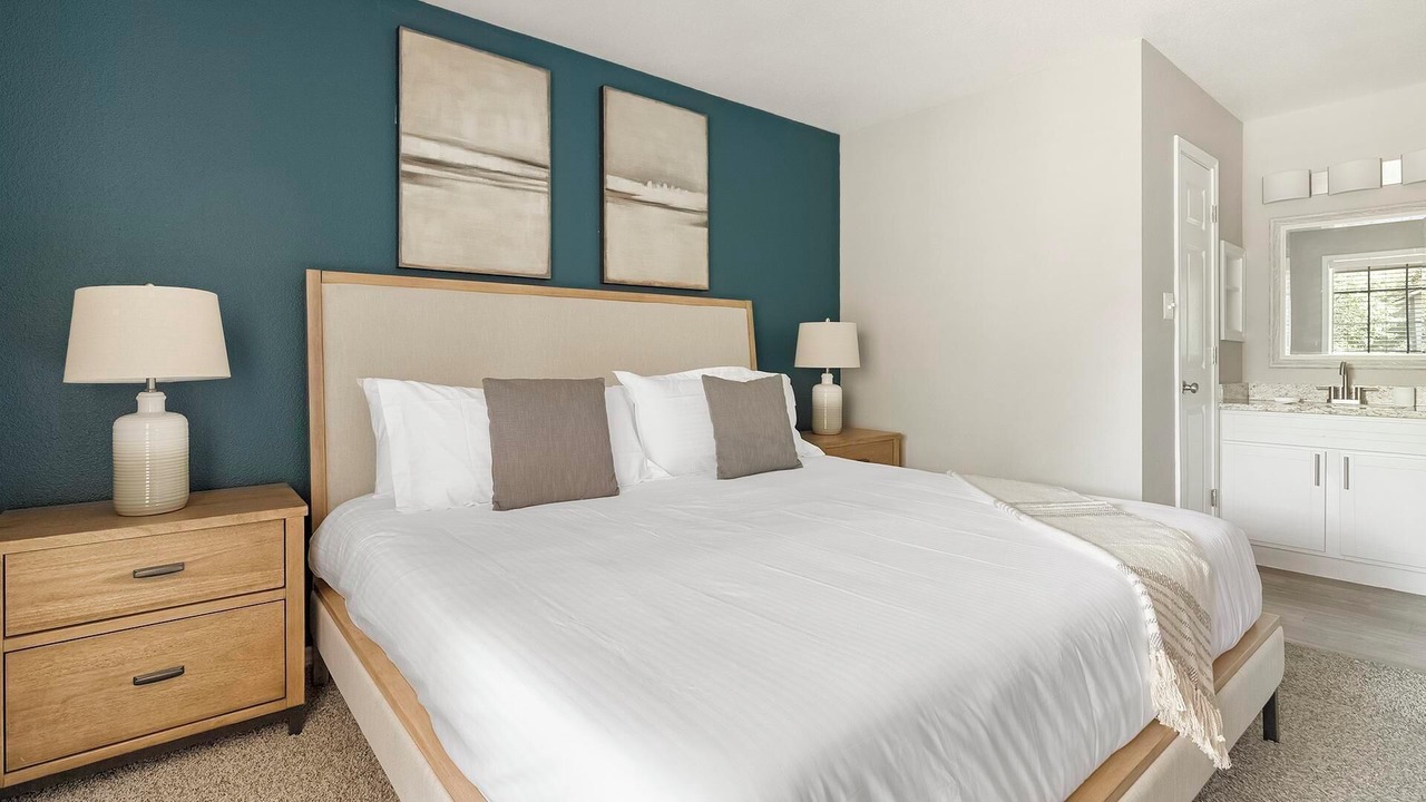 Photo of Bedroom in Royal Ridge