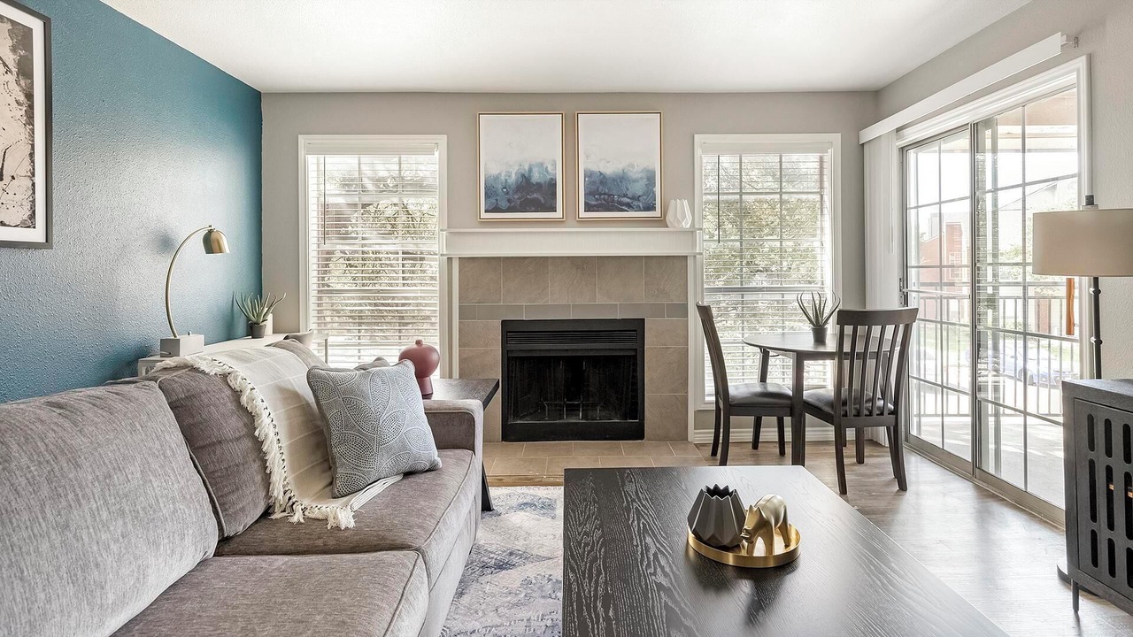 Photo of Livingroom in Royal Ridge