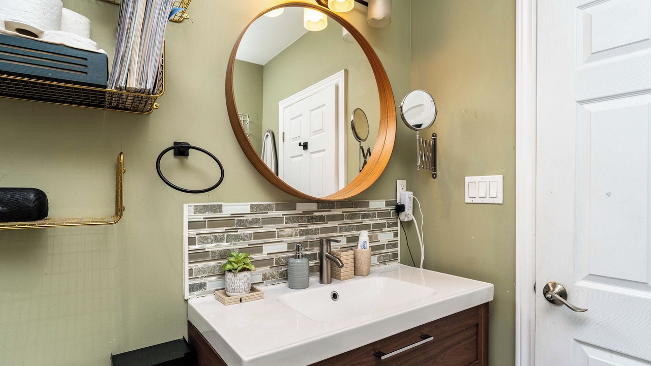 Photo of Bathroom in Parkdale
