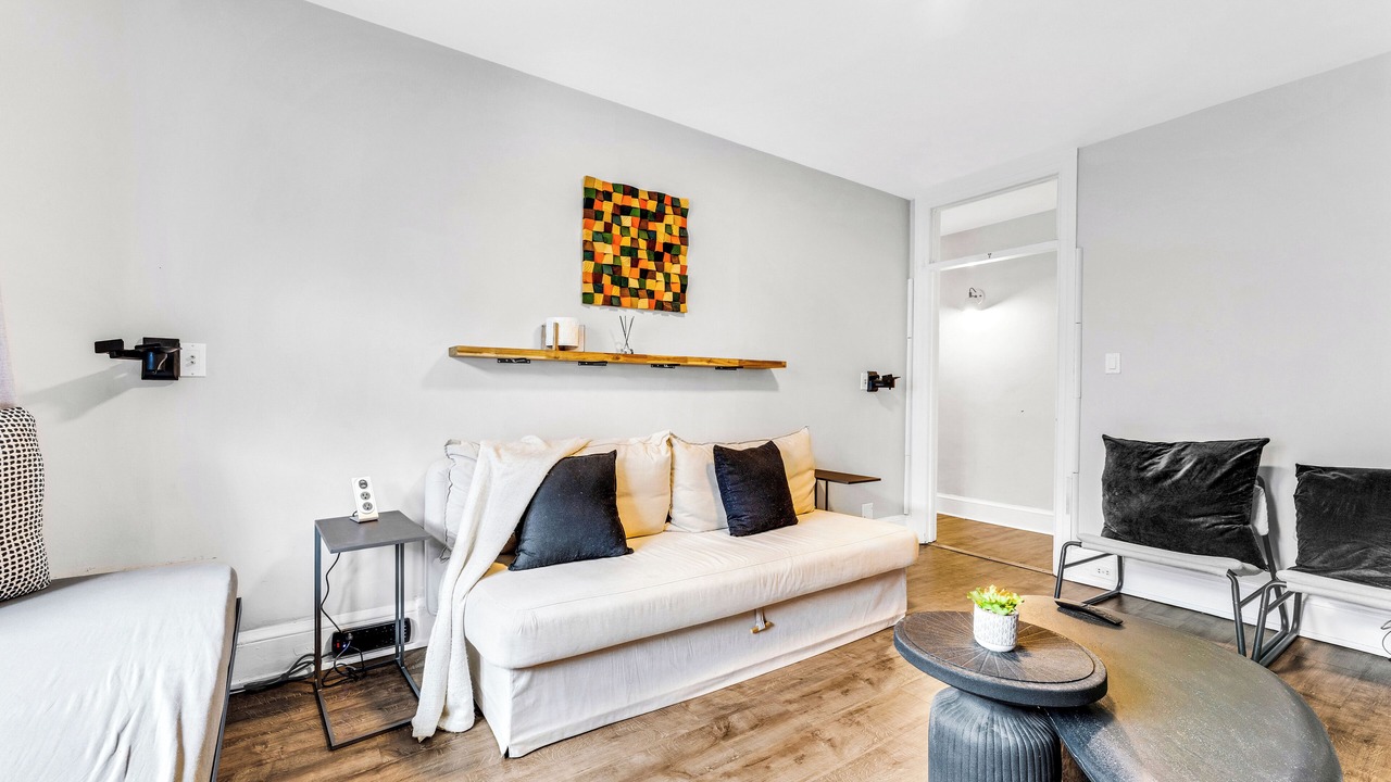 Photo of Livingroom in Parkdale