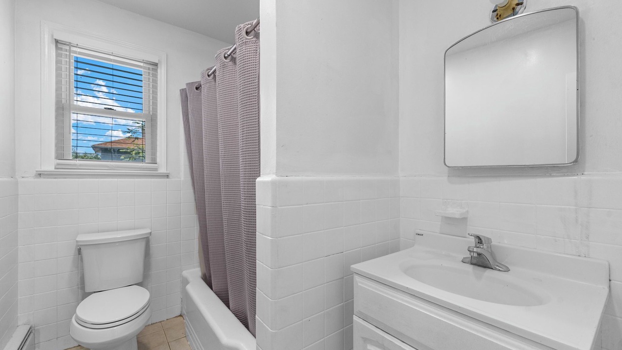 Photo of Bathroom in Hackensack