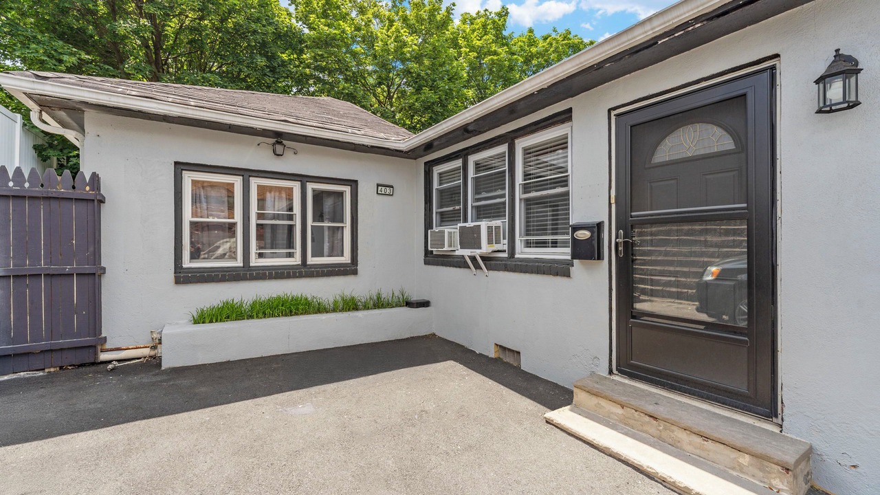 Photo of Others in Hackensack