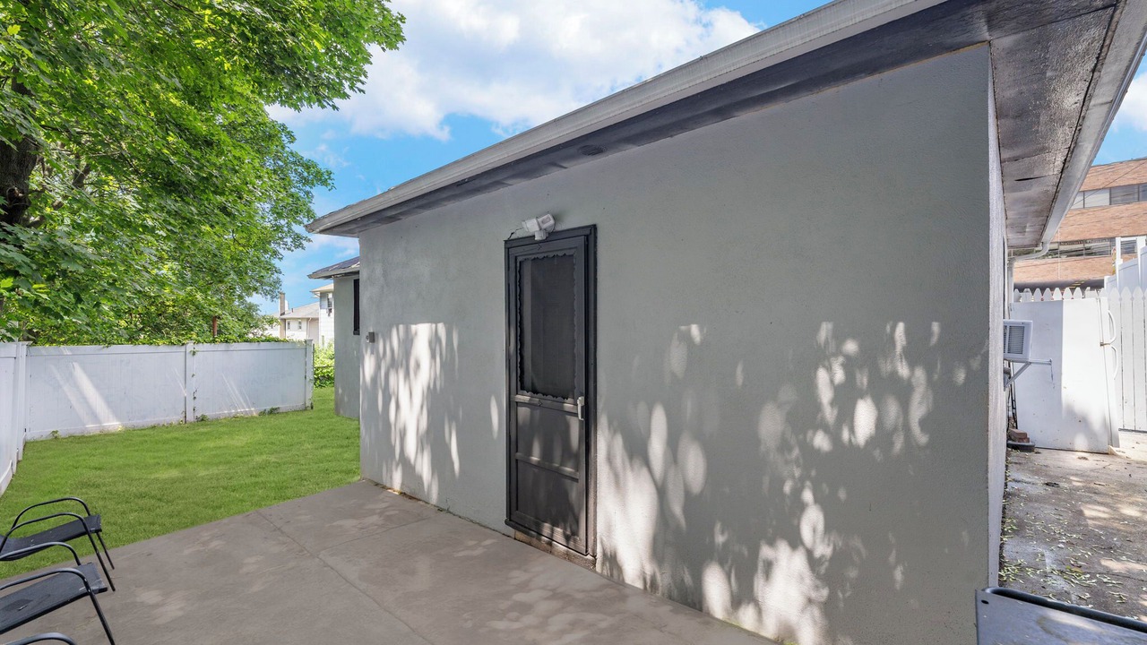 Photo of Patio Balcony in Hackensack