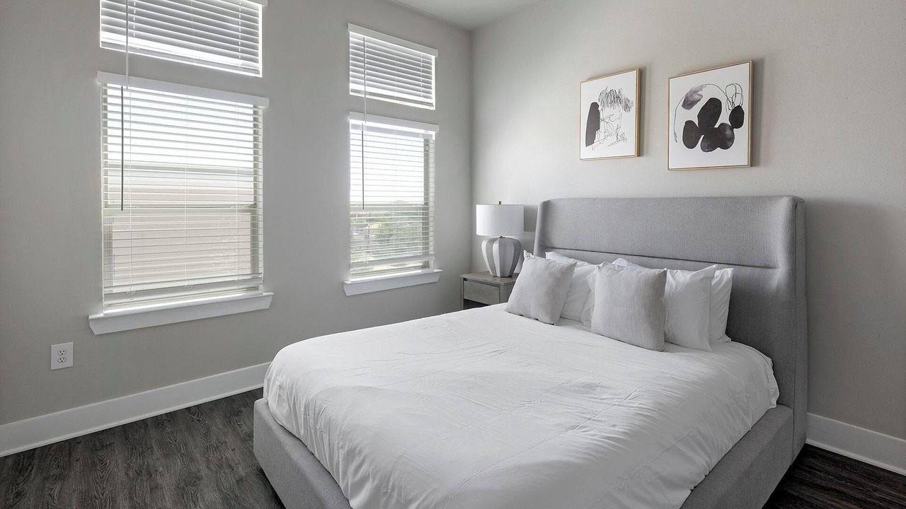 Photo of Bedroom in Nassau Bay