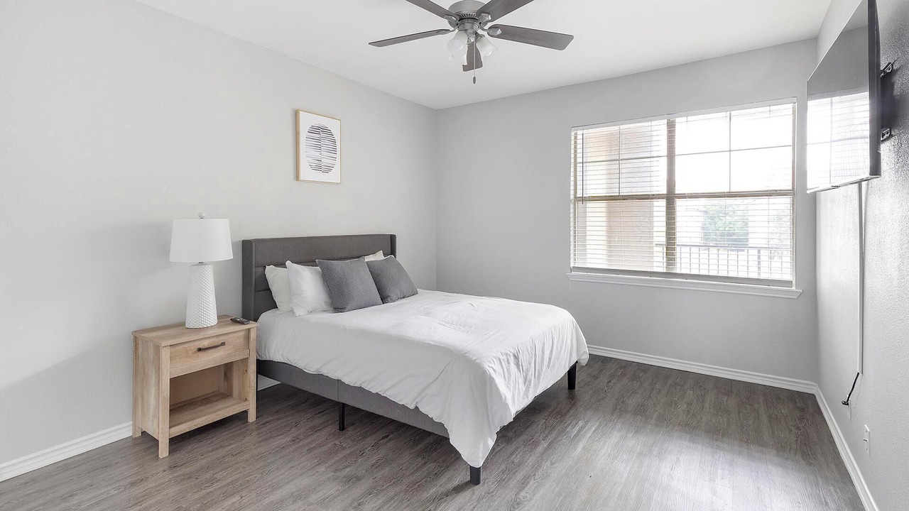 Photo of Bedroom in Fossil Creek