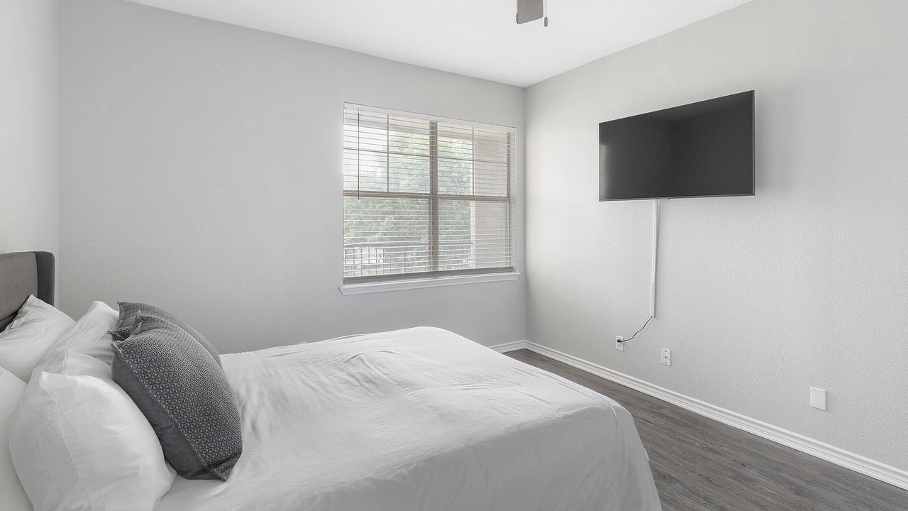Photo of Bedroom in Fossil Creek