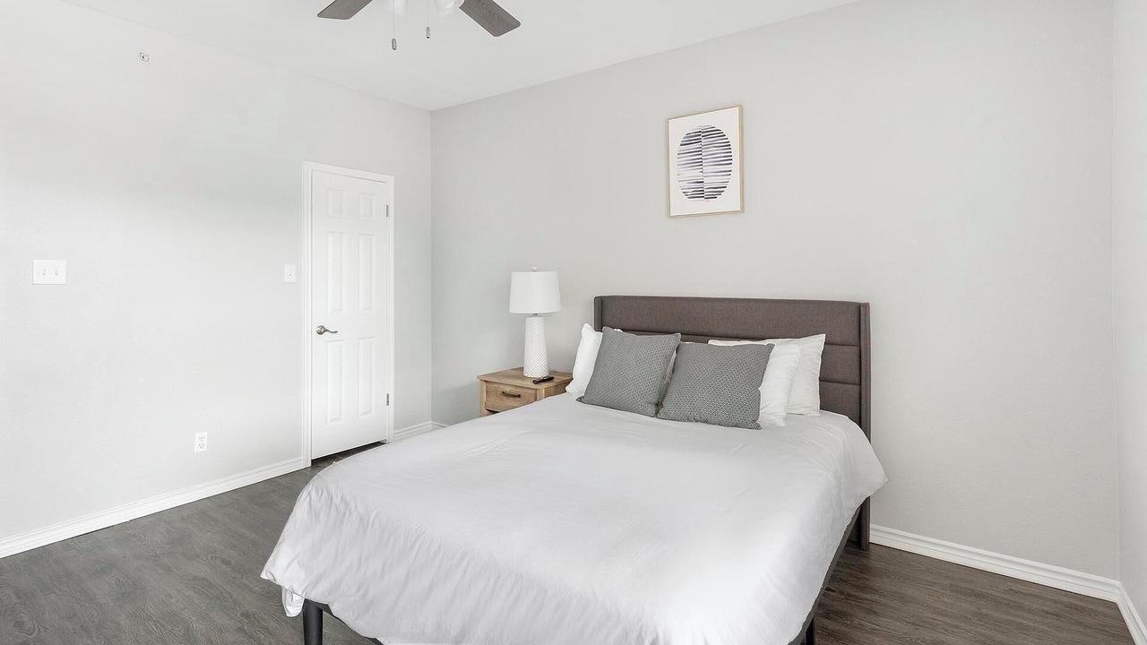 Photo of Bedroom in Fossil Creek