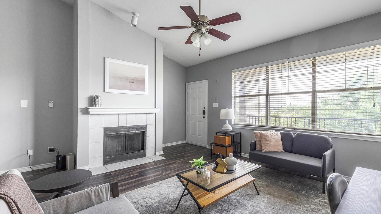 Photo of Livingroom in Fossil Creek