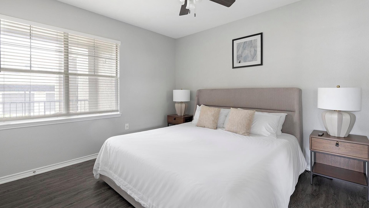 Photo of Bedroom in Fossil Creek