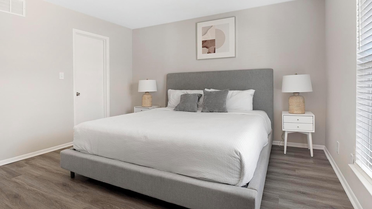 Photo of Bedroom in Homewood