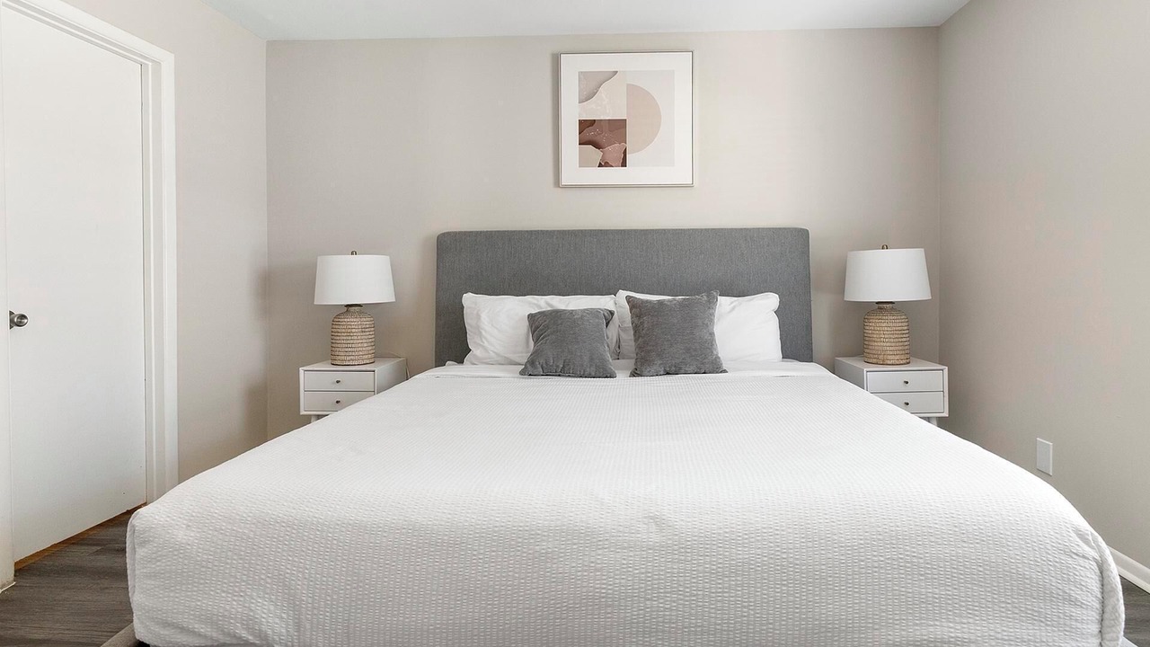 Photo of Bedroom in Homewood