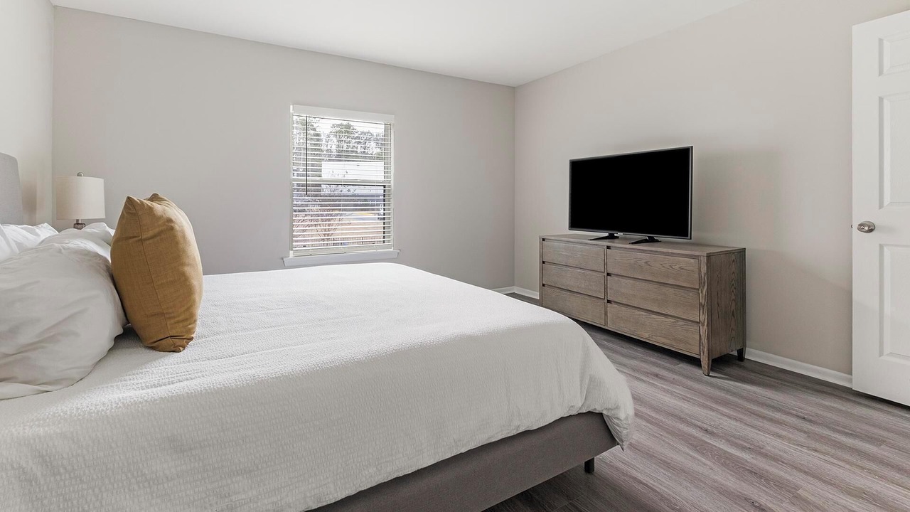 Photo of Bedroom in Homewood