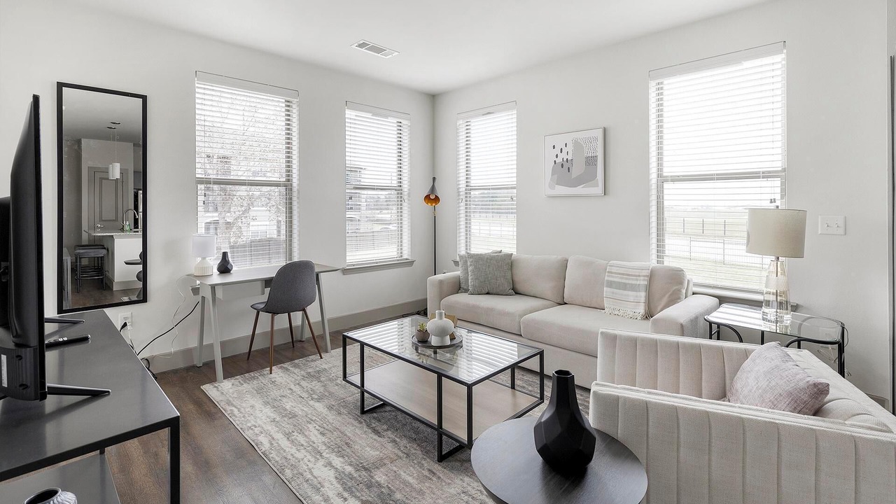 Photo of Livingroom in Haltom City