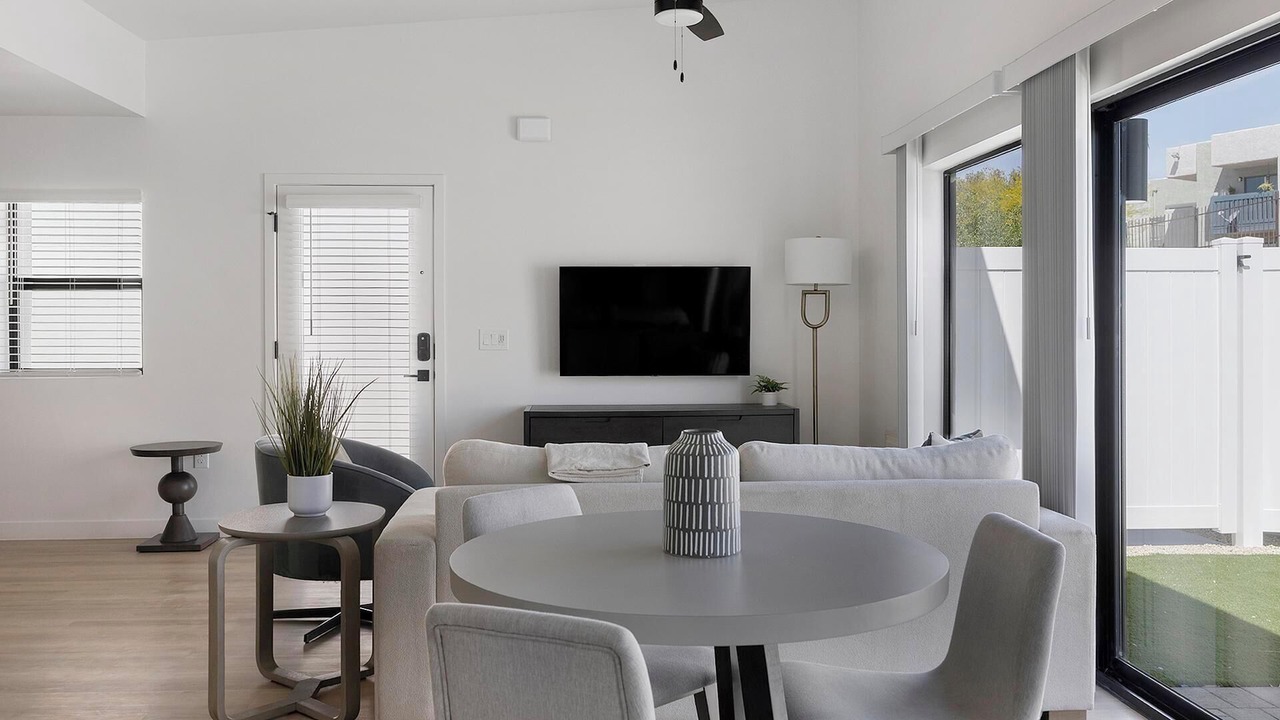 Photo of Livingroom in North Mountain