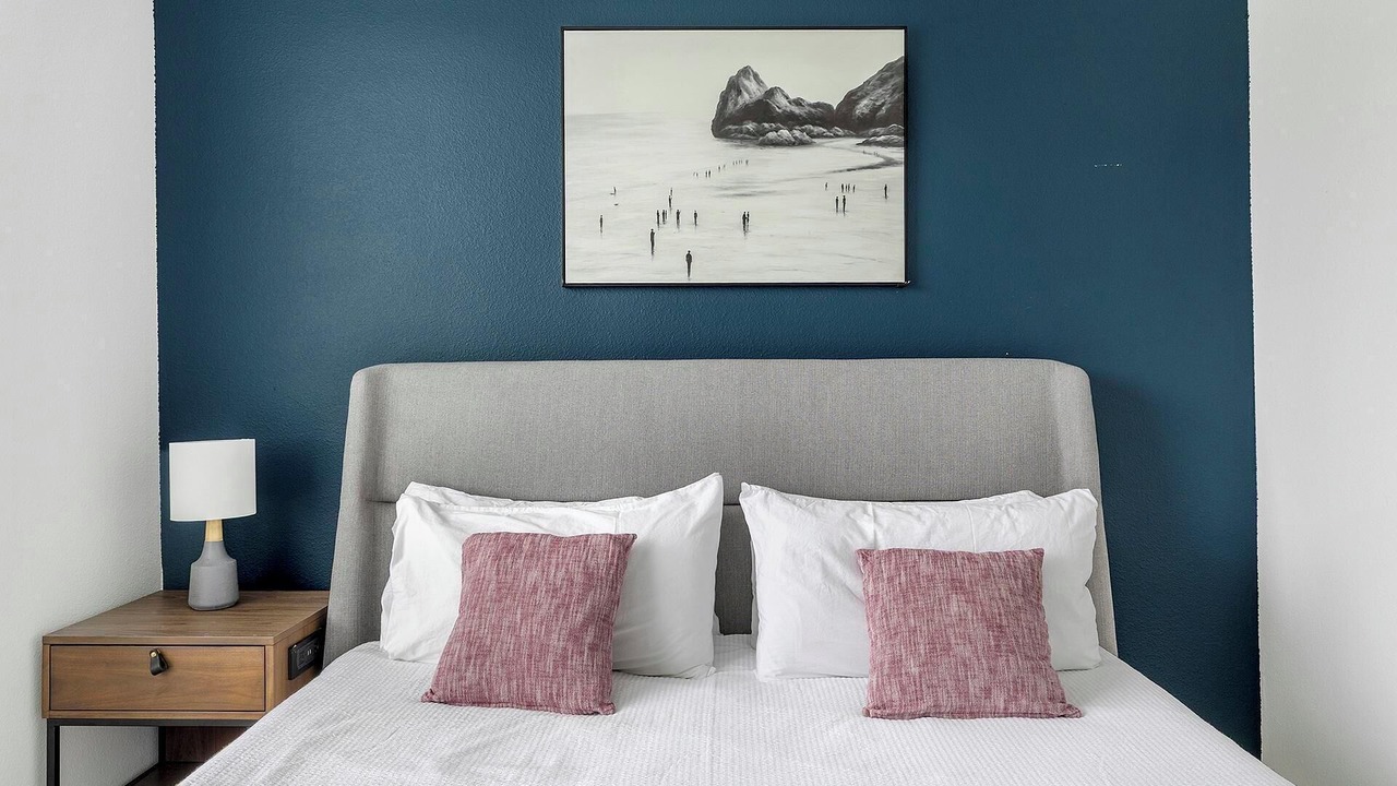 Photo of Bedroom in Garland