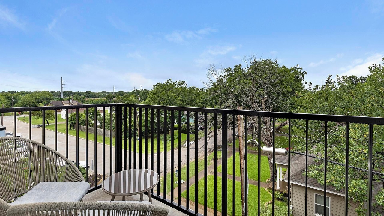 Photo of Outdoor in Garland