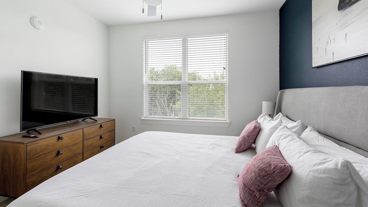 Photo of Bedroom in Garland