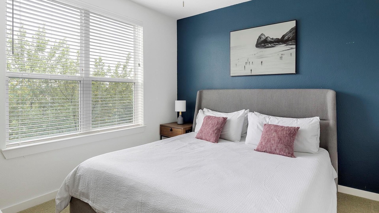 Photo of Bedroom in Garland