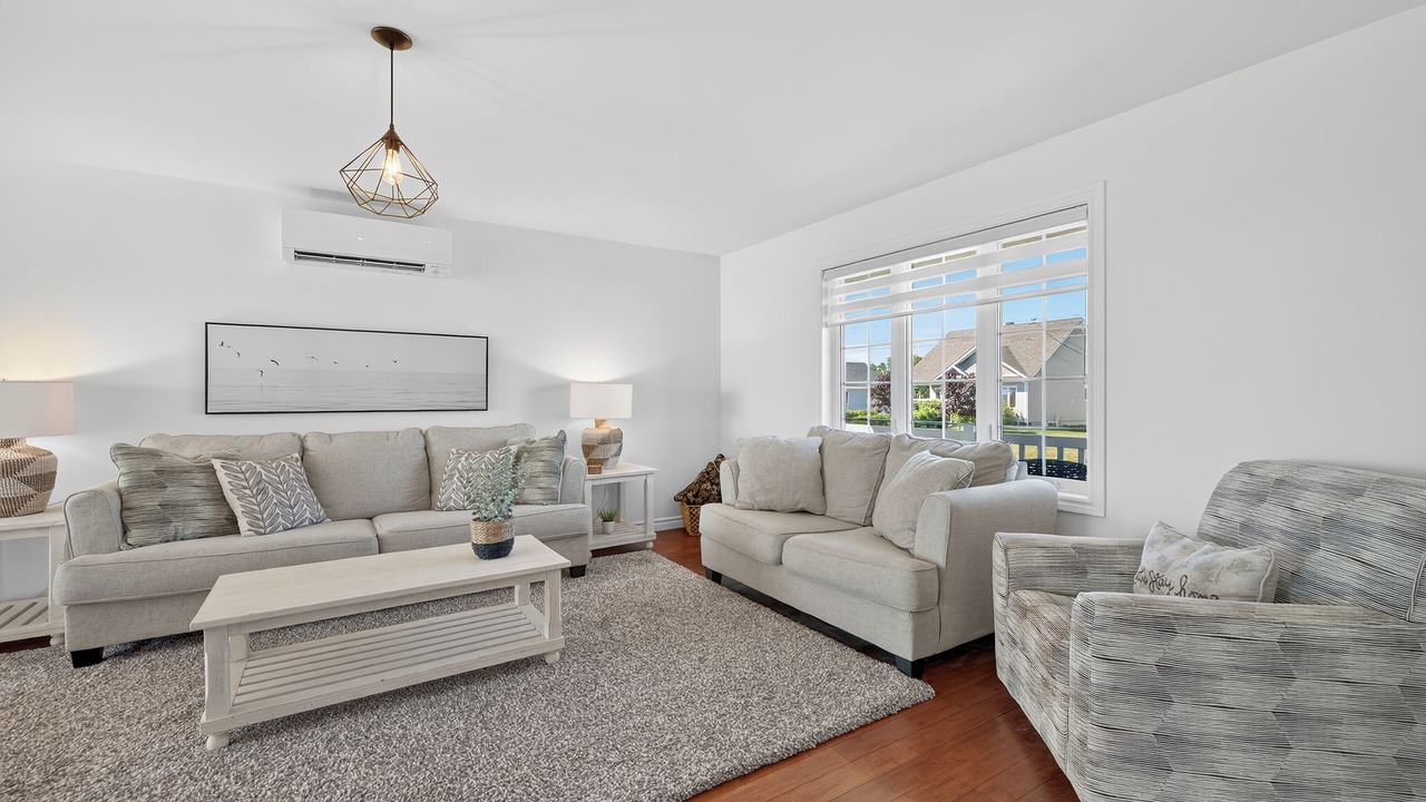 Photo of Livingroom in Beresford