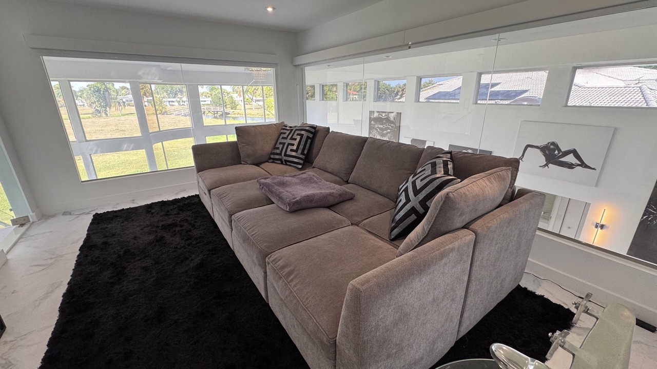 Photo of Livingroom in Tamarac