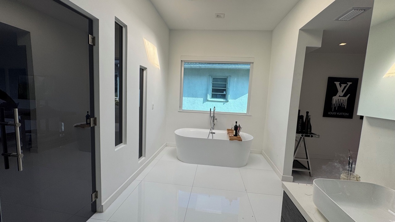 Photo of Bathroom in Tamarac