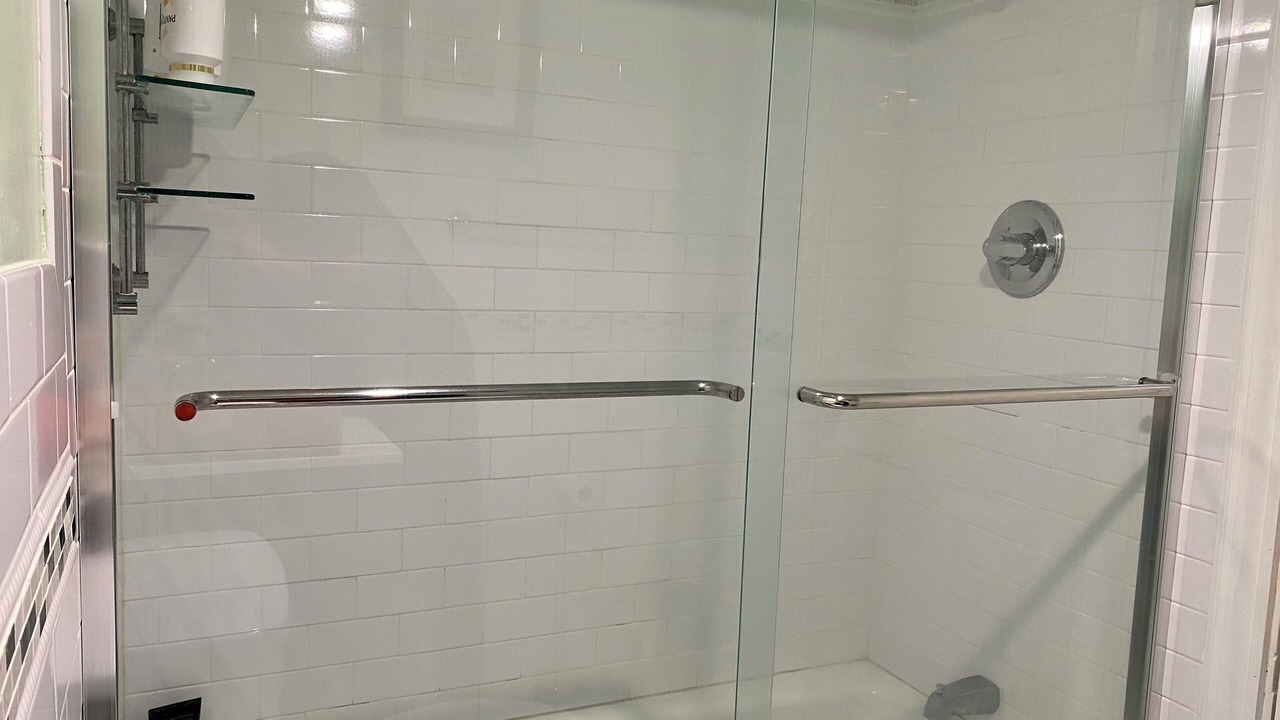 Photo of Bathroom in Oyster Bay Cove