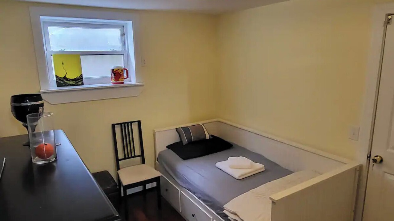 Photo of Bedroom in Oyster Bay Cove