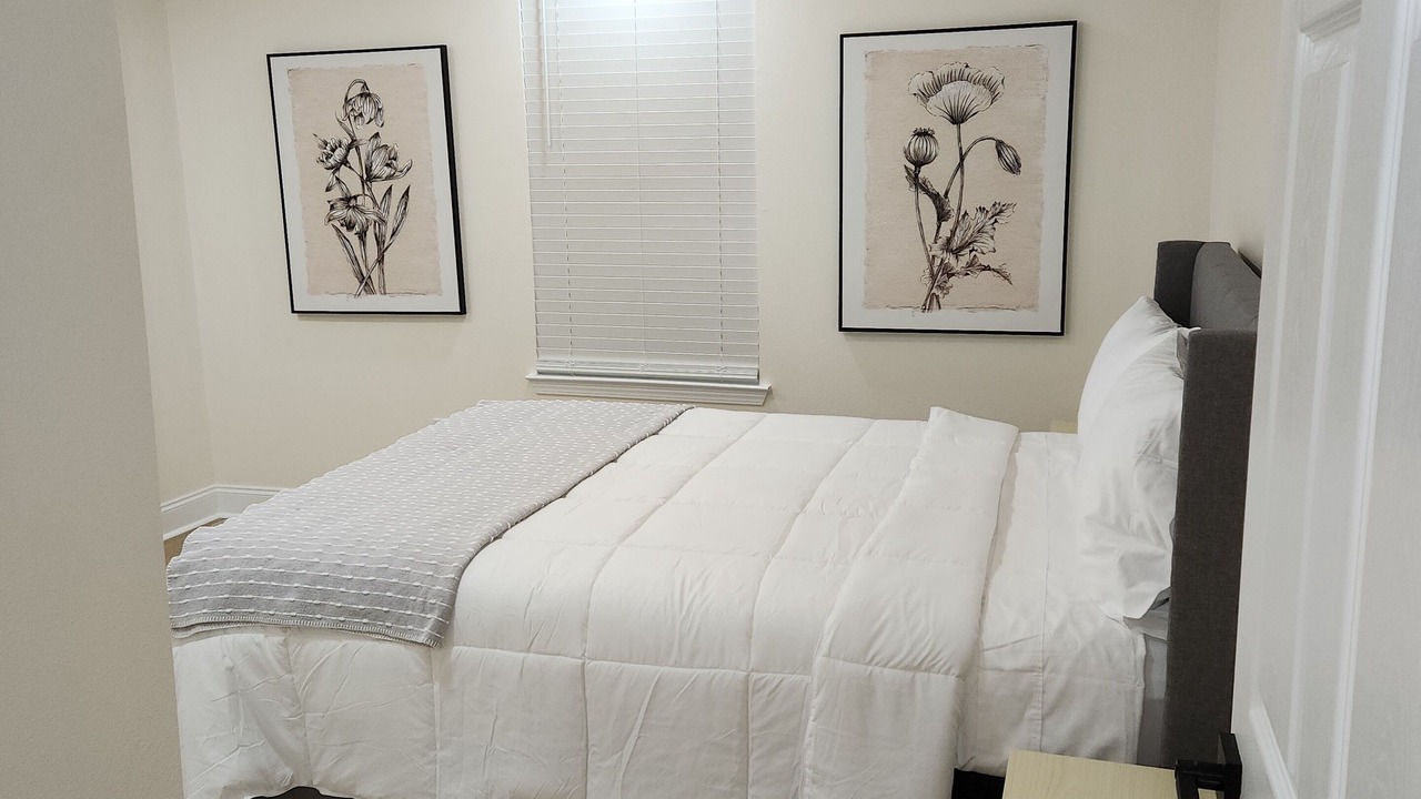Photo of Bedroom in Mid City South