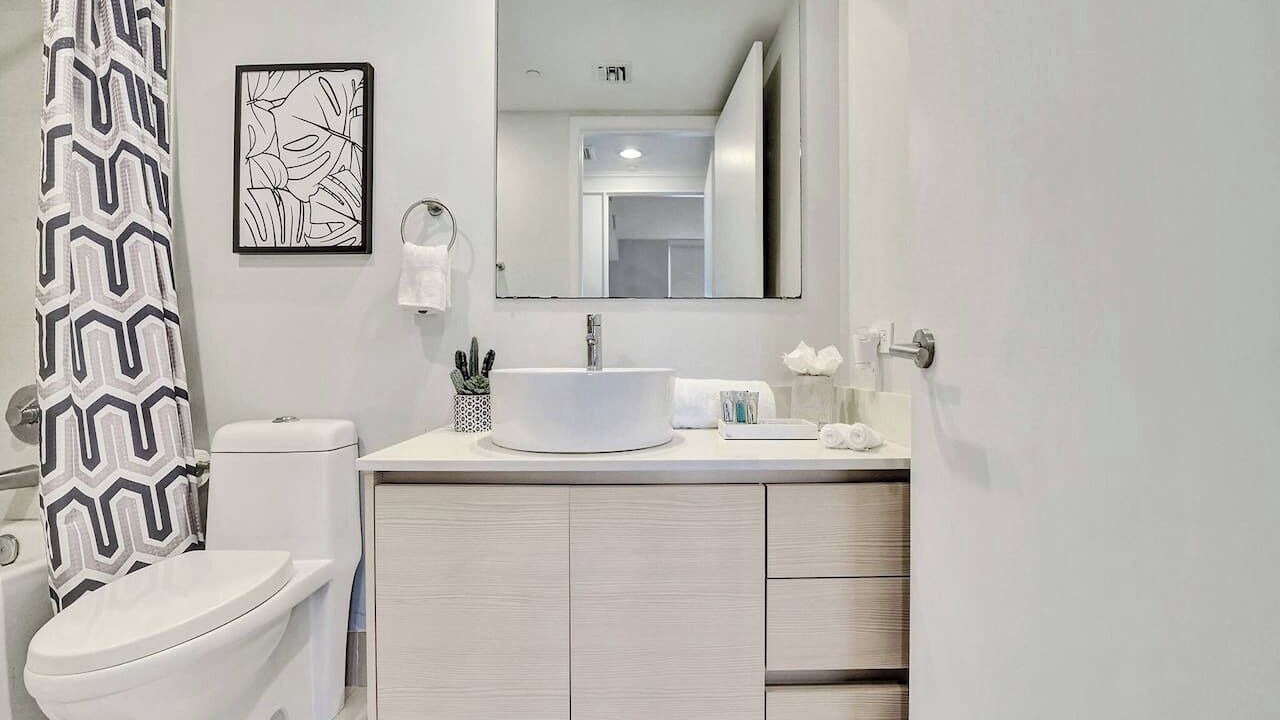 Photo of Bathroom in Hallandale Beach