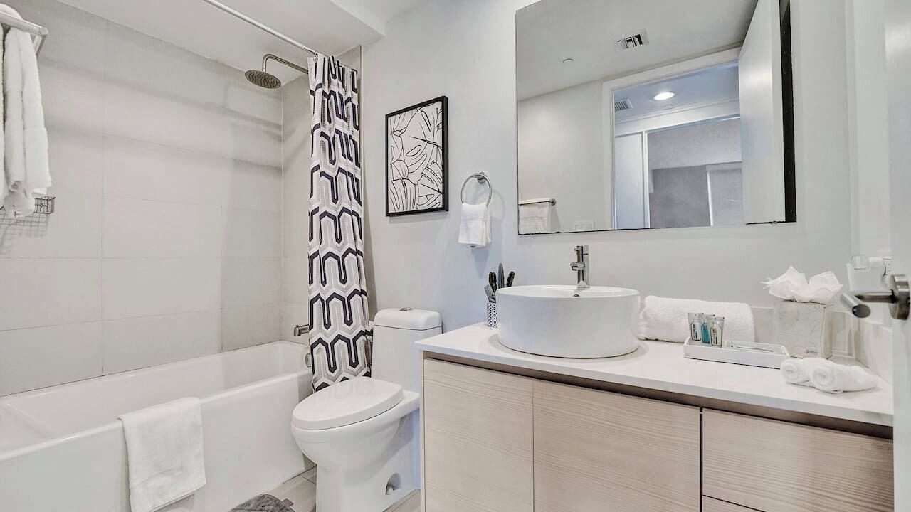 Photo of Bathroom in Hallandale Beach