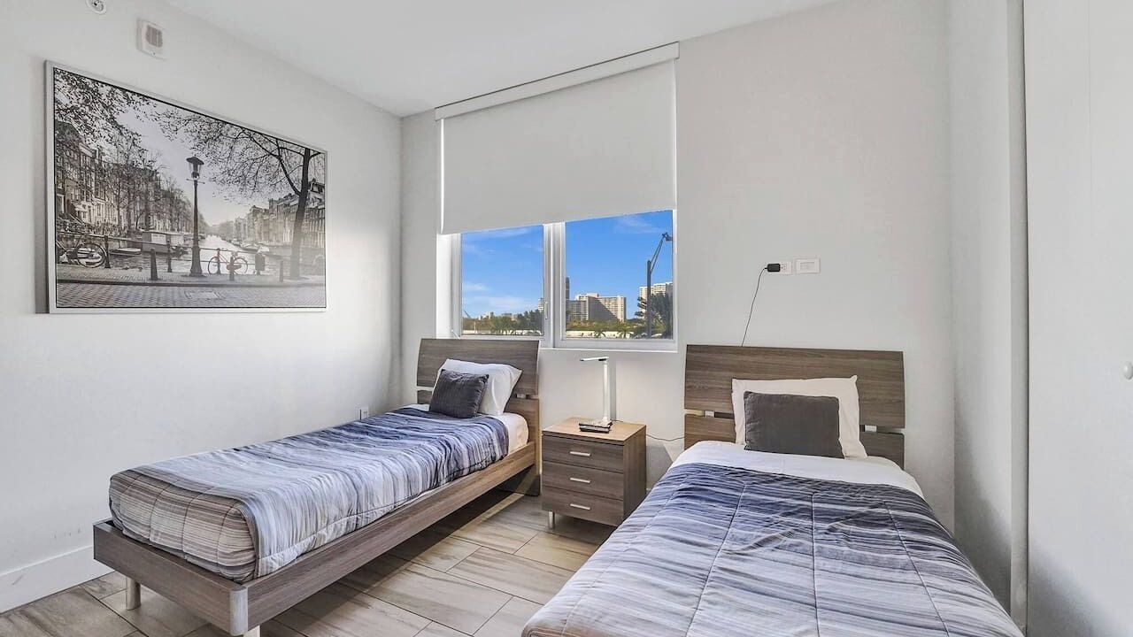Photo of Bedroom in Hallandale Beach