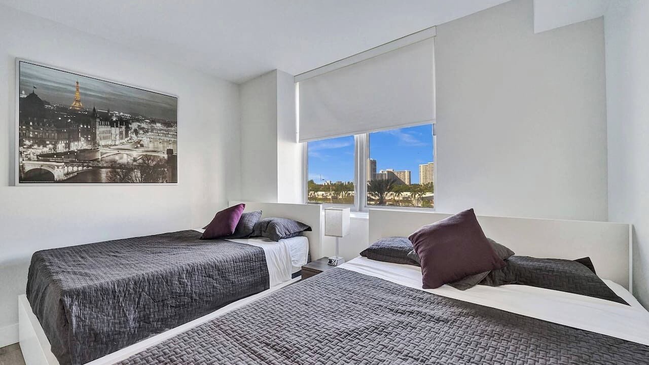Photo of Bedroom in Hallandale Beach